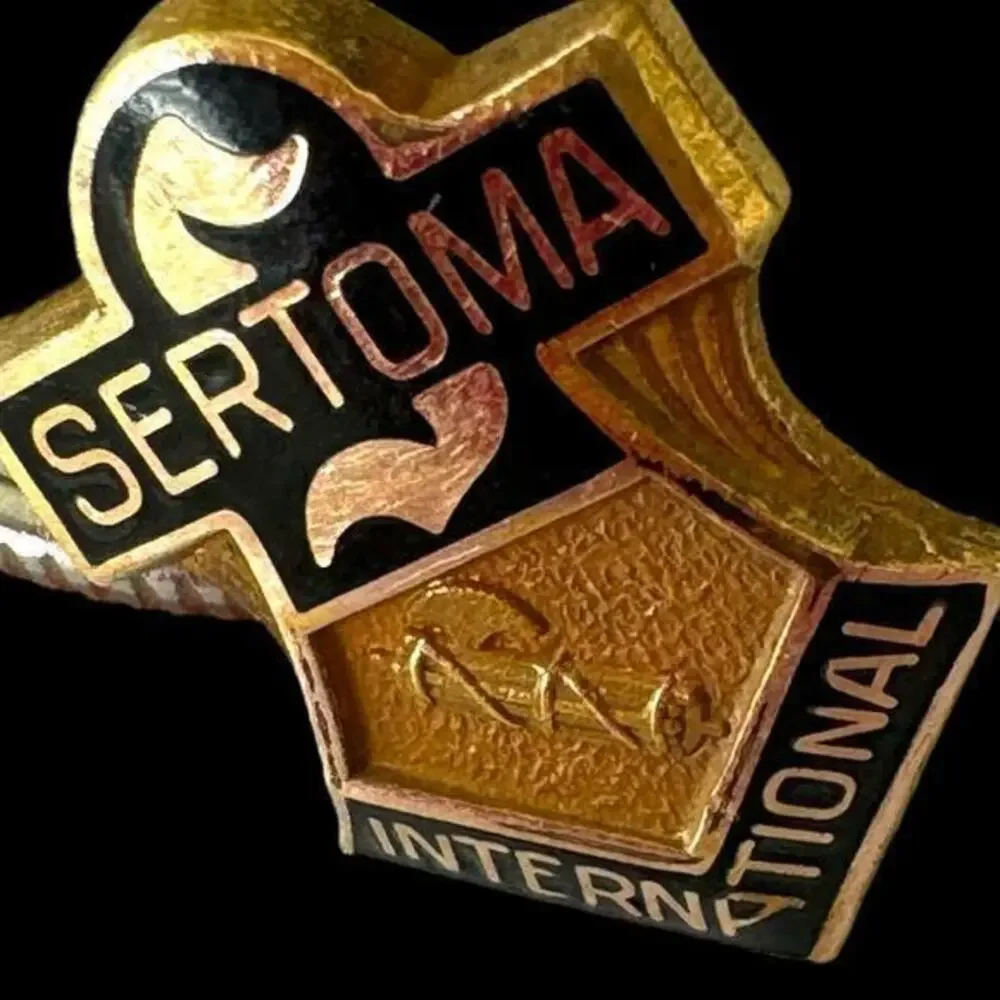 Signed Sertoma International Gold Tone Vintage Lapel Pin Tie Tac Screw Back